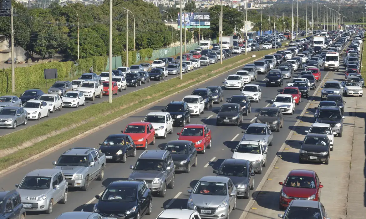 IPVA de veículos com placas finais 6, 7, 8 e 9 vence nesta semana