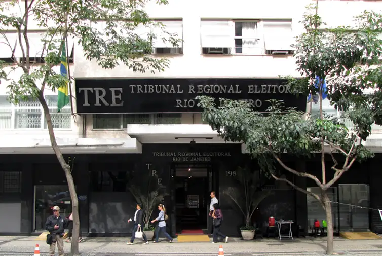 TRE/RJ suspende partidos por falta de prestação de contas