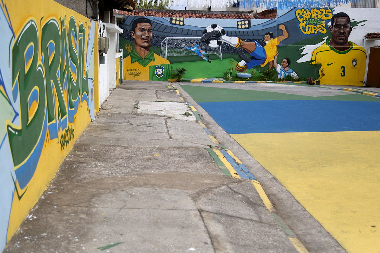 “Ruazinha” conquista título de rua mais enfeitada da Copa, em Campos