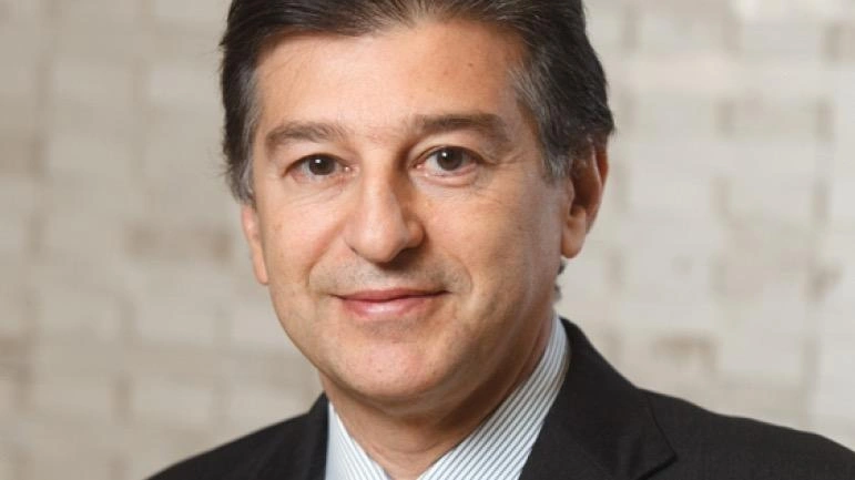 Médico citado por Flávio fez duras criticas a Bolsonaro